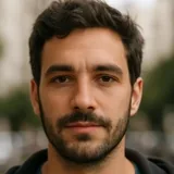 Emanuel Sandi, auteur du lexique Chicken Road